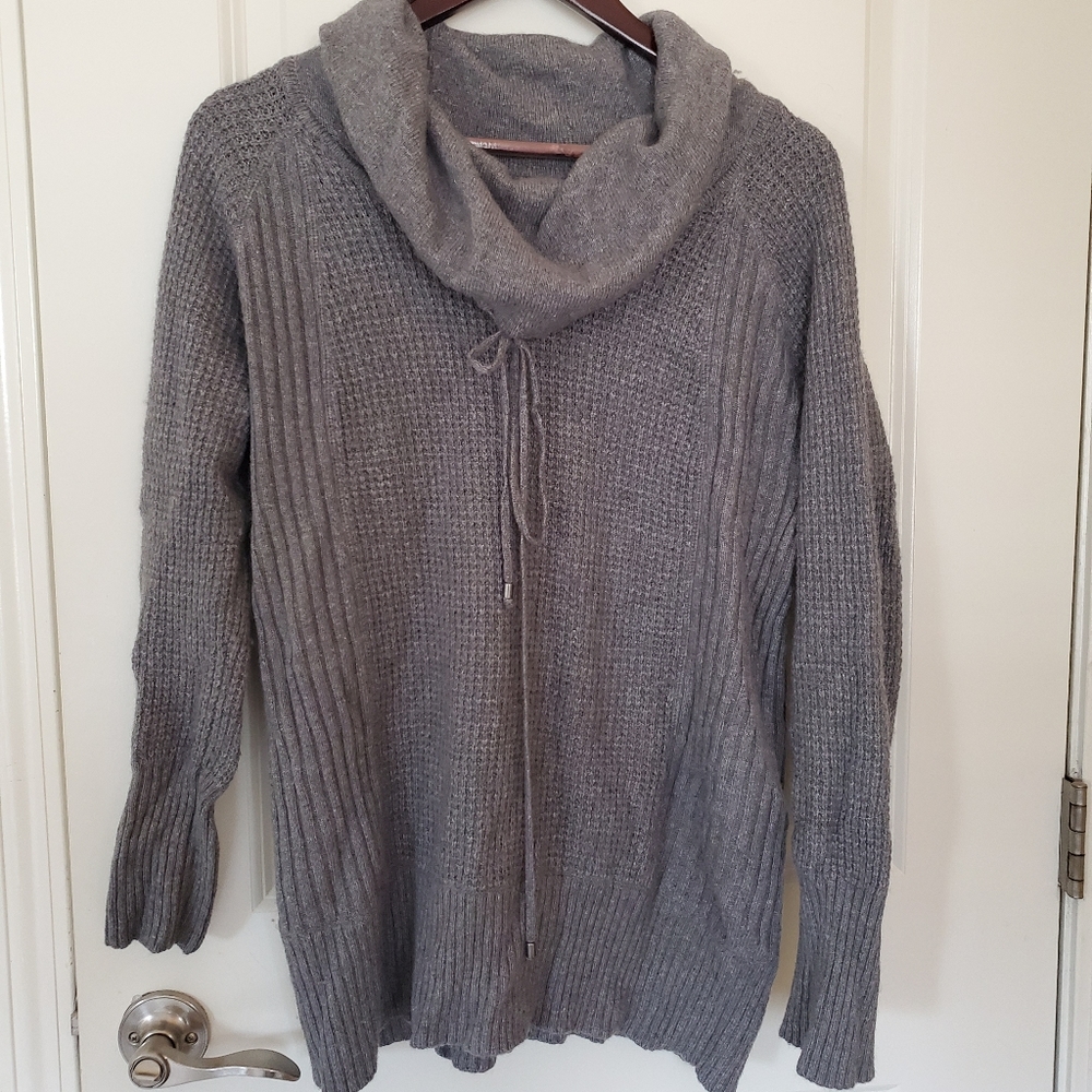 Ann Taylor LOFT Sweater